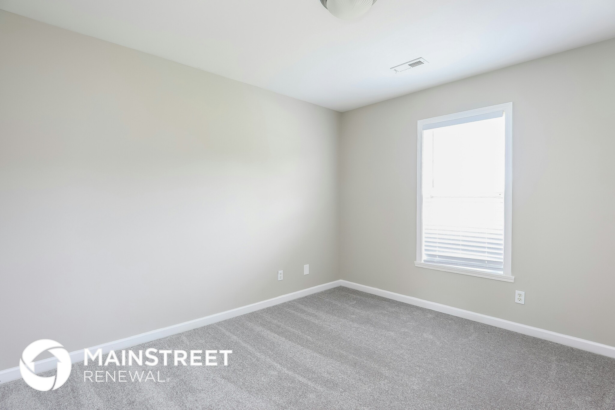 Building Photo - 1506 Hamilton Hills Dr