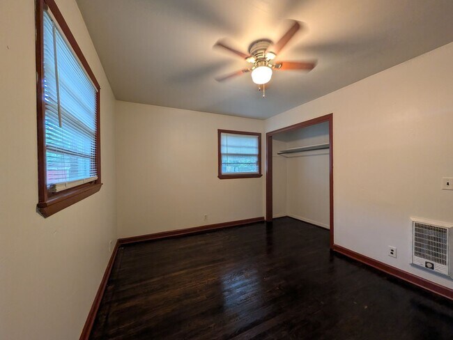 Building Photo - 1713 Niblick Ave NW