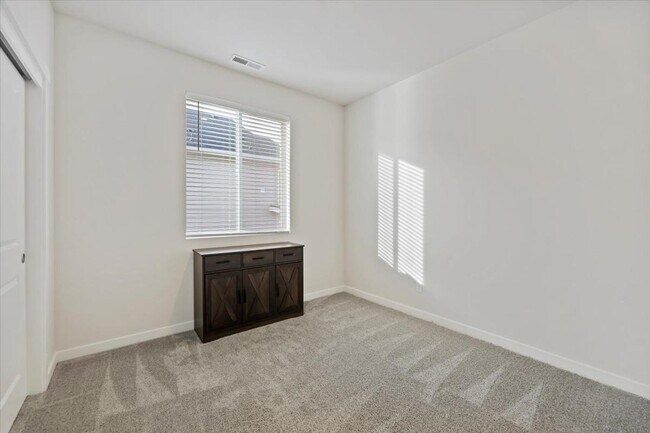 Building Photo - 12687 W Norterra Ln