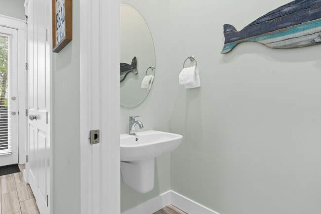 Building Photo - 21 Magical Pl