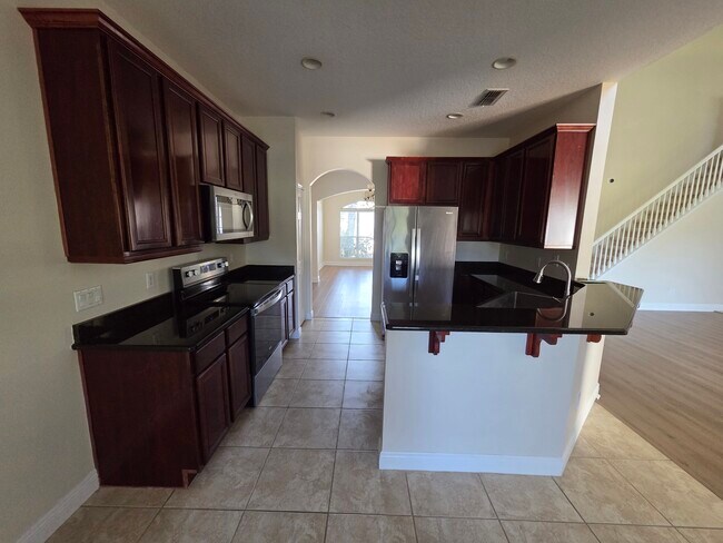 Building Photo - 2819 Roseglen Way