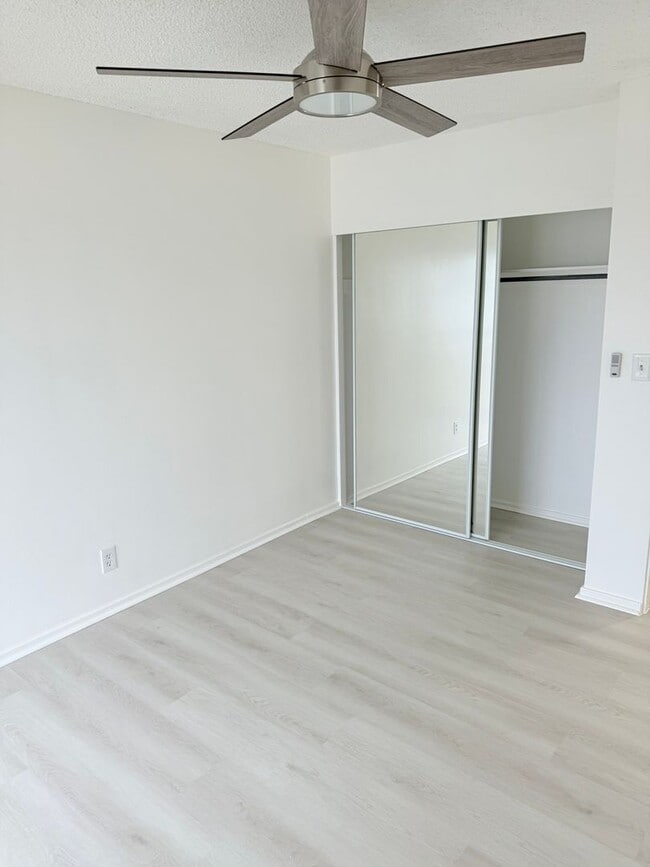 Building Photo - 1219-1219 Kuokoa St