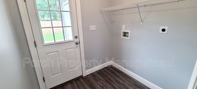 Building Photo - 2008 W Gregory St