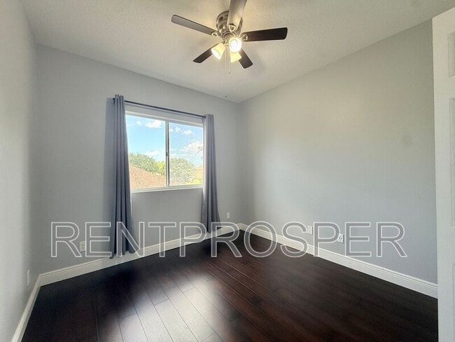 Building Photo - 4205 Canby Dr
