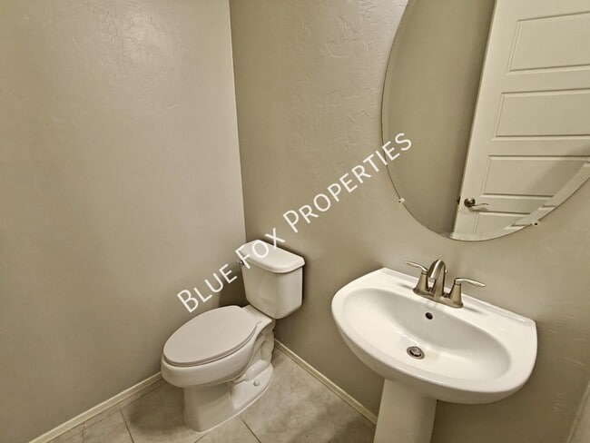 Building Photo - 8838 N Hardy Preserve Loop