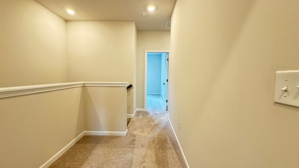 Building Photo - 53 Peeples Dr