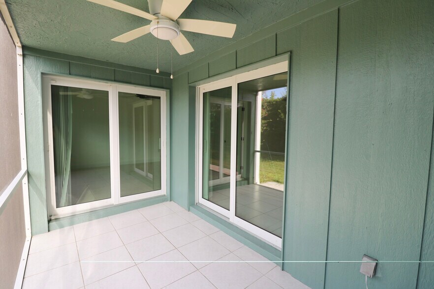 Building Photo - 154 Cypress Way E