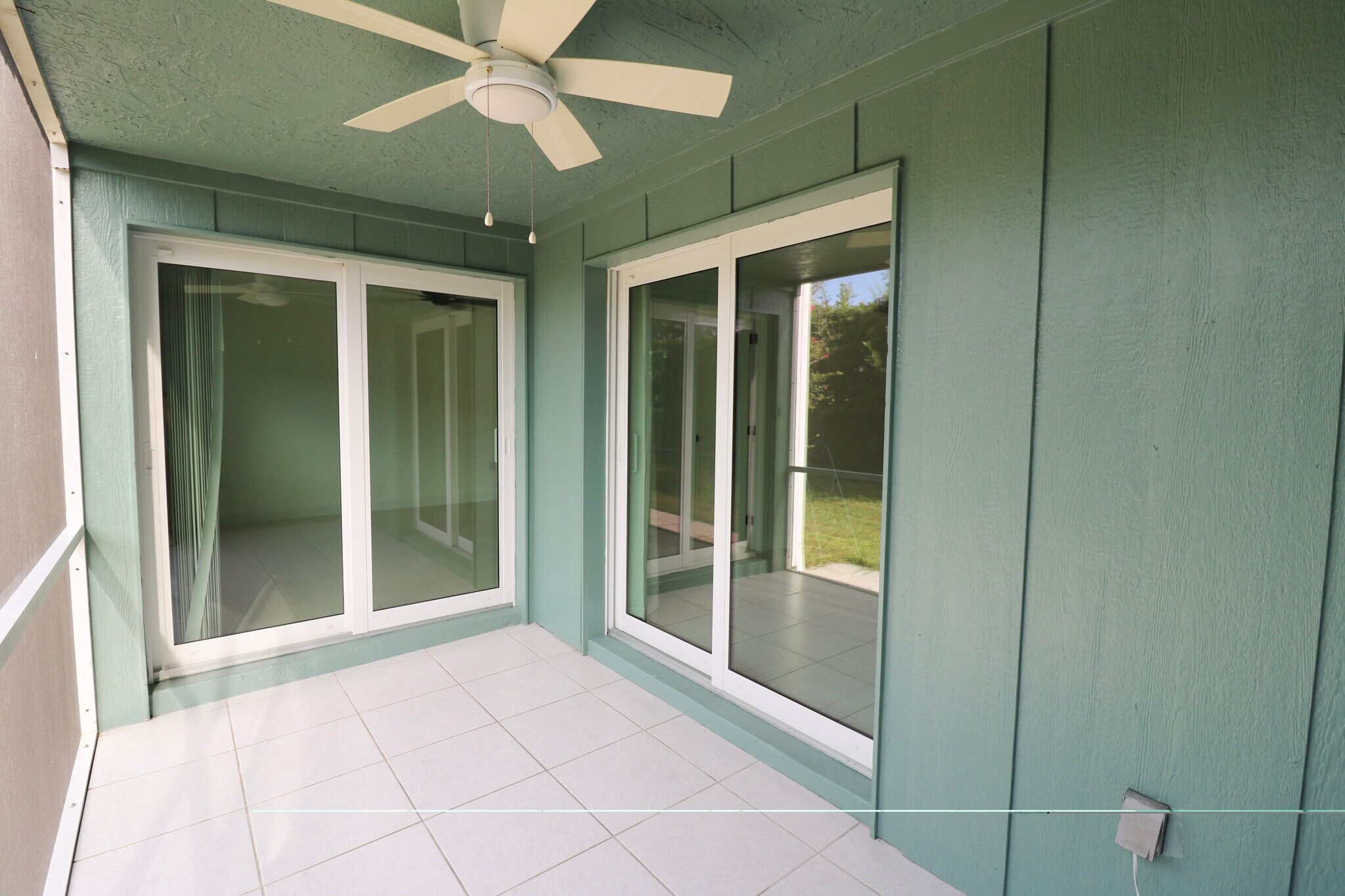 Building Photo - 154 Cypress Way E