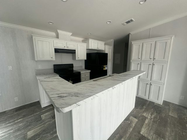 Building Photo - 2025 Bren Mar Ct