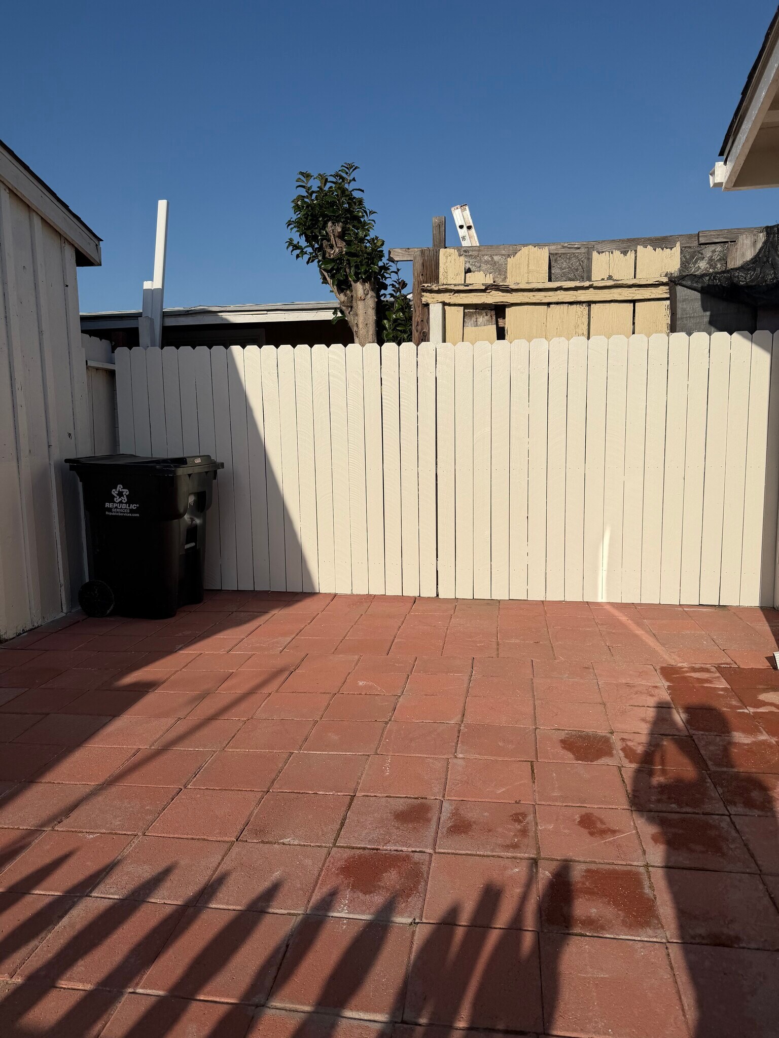 patio - 13152 Westlake St