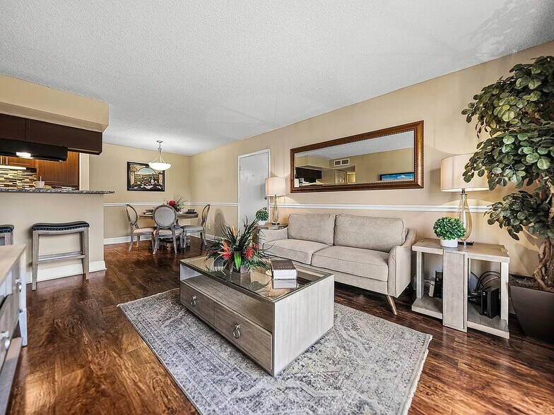 Building Photo - 2320 Conway Rd