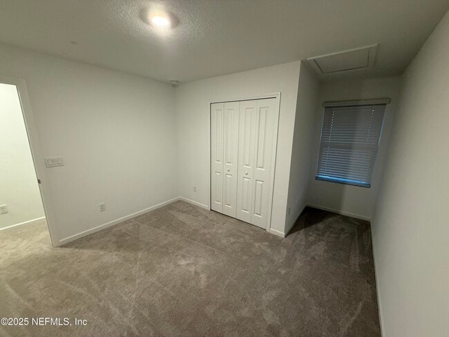 Building Photo - 625 Holly Lks Dr