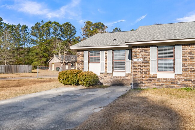 Building Photo - 105 Canvasback Dr