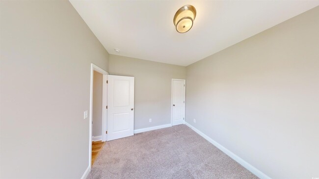 Building Photo - 1052 Moen Lp