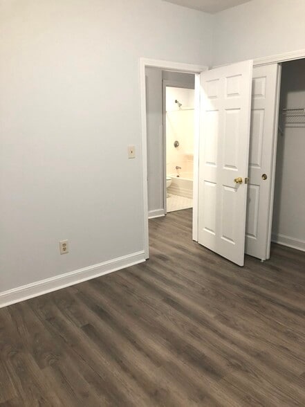 Building Photo - 120 Berkshire St