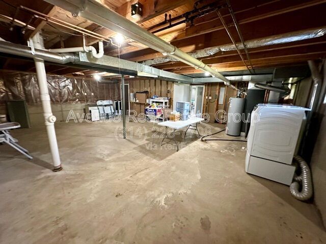 Building Photo - 429 Staines Ct