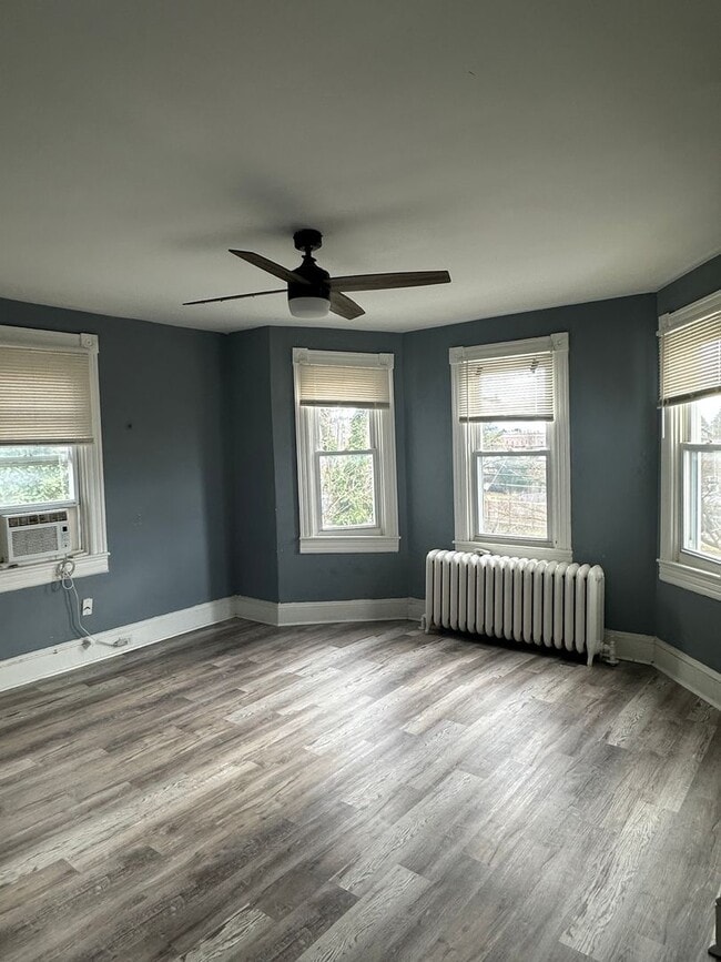 Building Photo - 2906 Grindon Ave