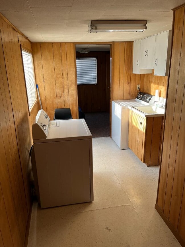 Building Photo - 509 Lignite St