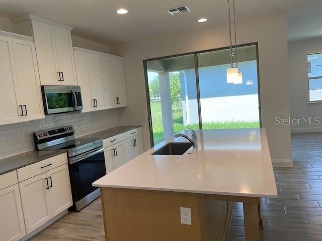 Building Photo - 7501 Wing Span Wy