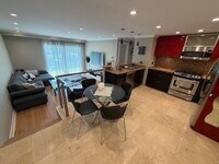 Building Photo - 44 Broadlawn Dr