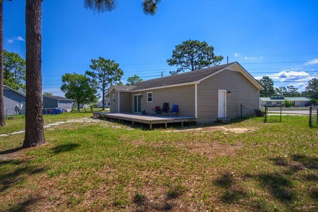 Building Photo - 600 Calabash Dr