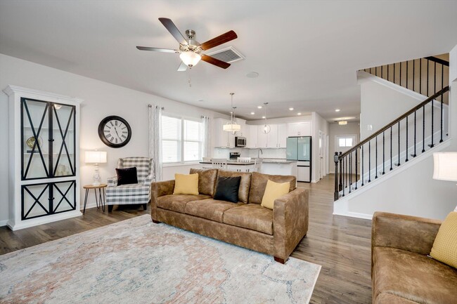 Building Photo - 6170 High Top Ln