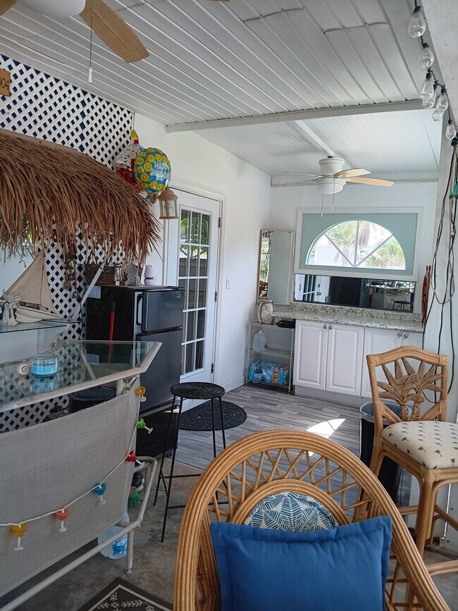 The Tiki Bar, Lanai Kitchen and Suite Entry - 12890 Spencer St
