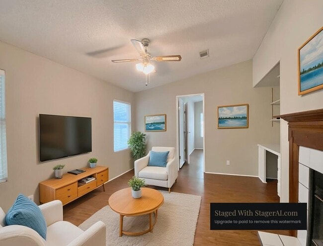 Building Photo - 1301 Lipan Trail
