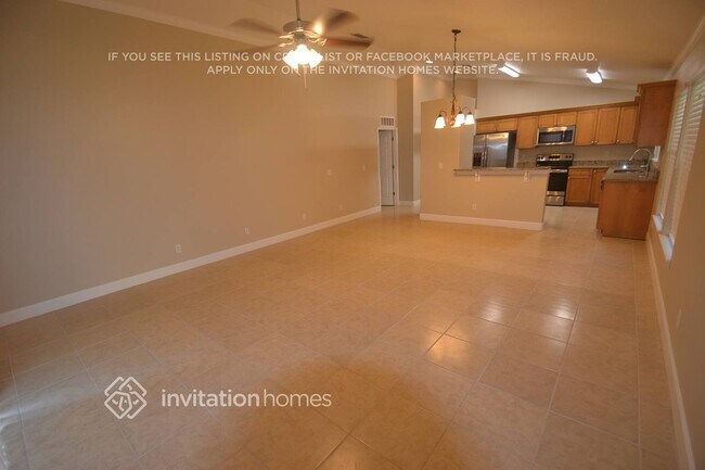 Building Photo - 5328 Blue Grass St