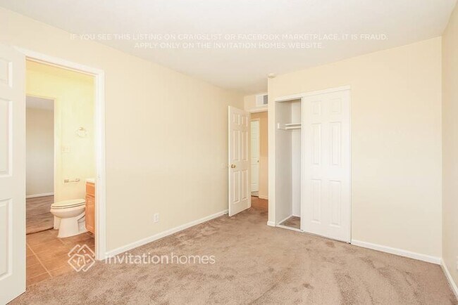 Building Photo - 8615 N 36th Ave