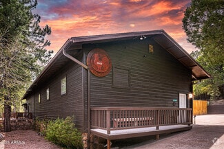 Building Photo - 1042 S Hunter Creek Dr