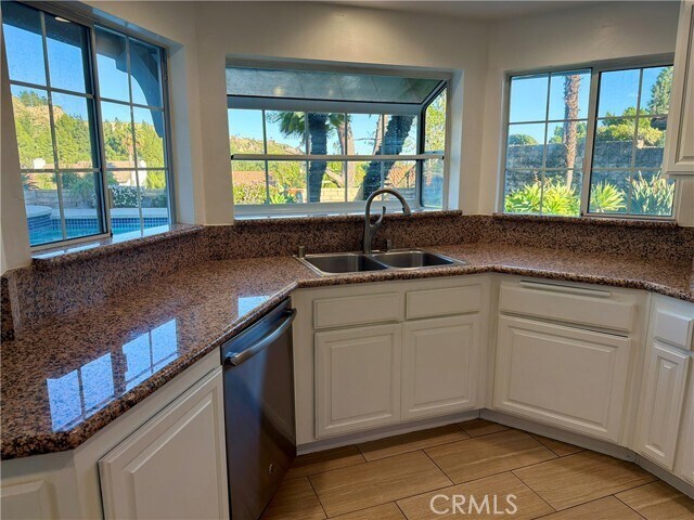 Building Photo - 11932 Sonoma Way