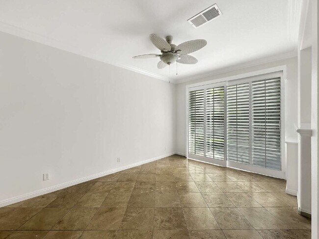 Building Photo - Discover the Essence of Luxury Living in V...