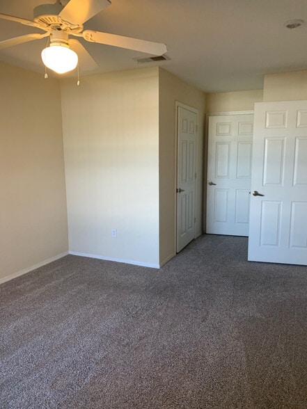 Building Photo - 1502 Lighthouse Rd