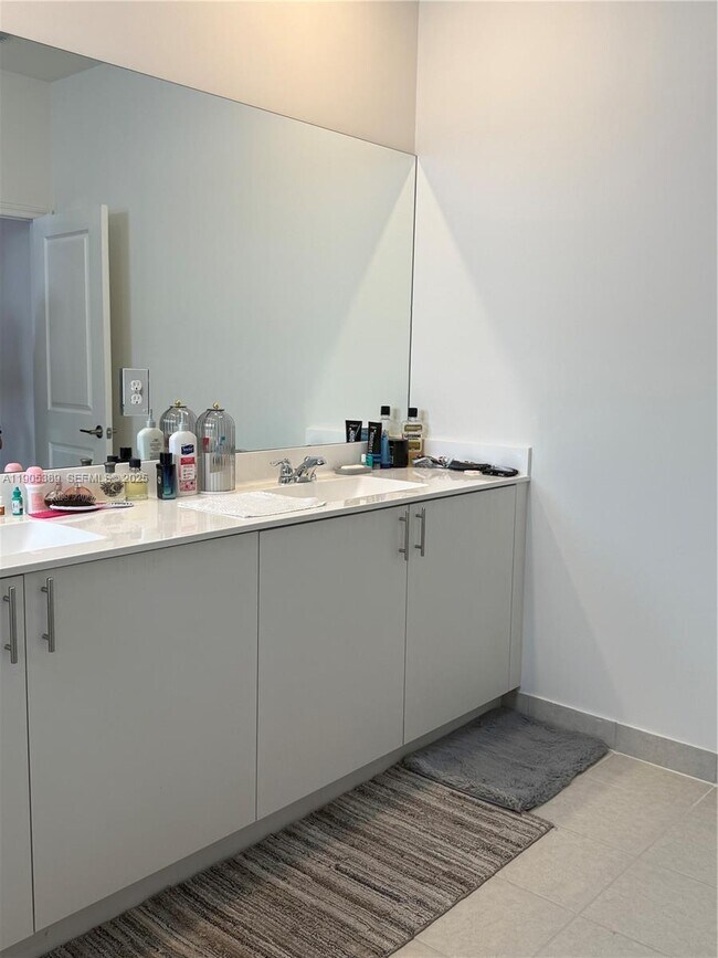 Building Photo - 12955 SW 231st Ter