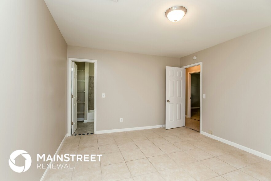 Building Photo - 1561 Rose Garden Ln