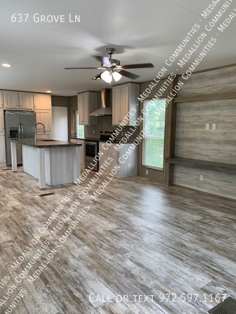 Building Photo - 637 Grove Ln