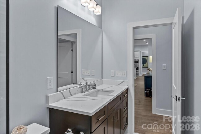 Building Photo - 129 Greens Rd