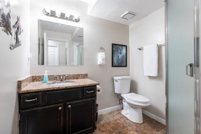 Building Photo - 8126 Clover Spring Ln