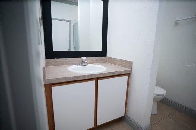 Building Photo - 546 Bloomingdale Dr