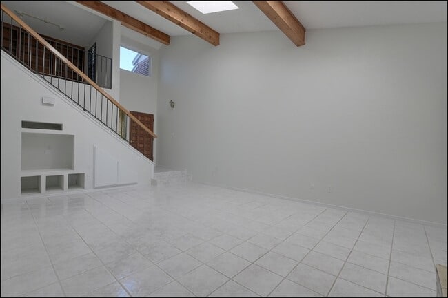Building Photo - 6622 Dawn Dr