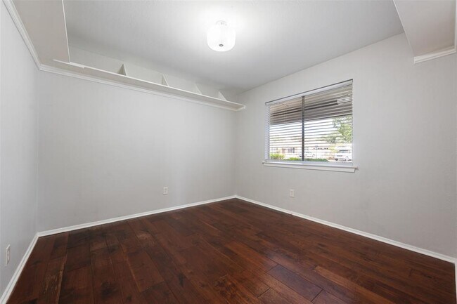 Building Photo - 12302 Eagle Rock Cove