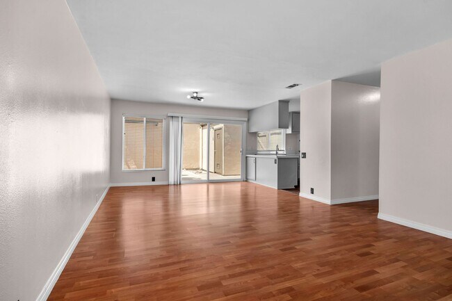 Building Photo - 10536 Greenford Dr
