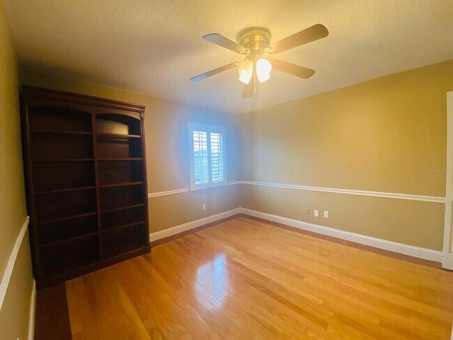 Building Photo - 3838 Regents Way