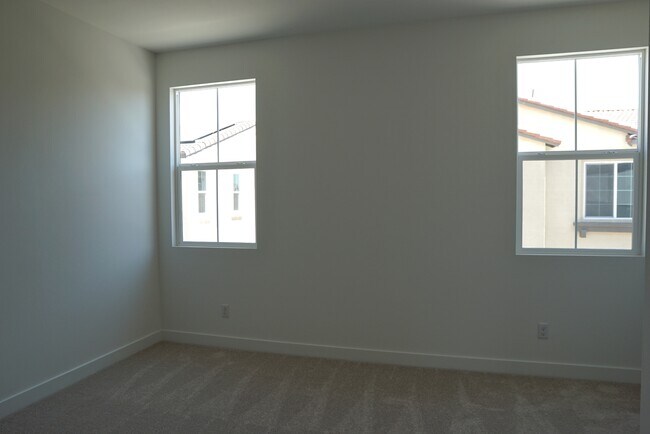 Building Photo - 41515 Stanford Rd