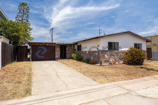 Building Photo - 5136 Kesling St