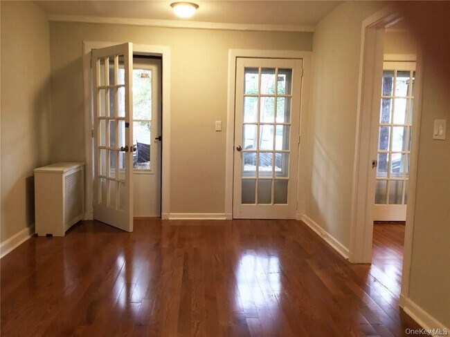 Building Photo - 107 Kensington Rd