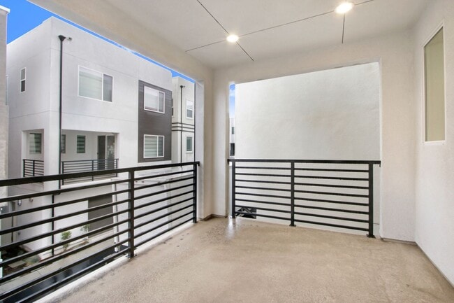 Building Photo - Tri-Level, Fully Loaded Home at The Resort in Rancho Cucamonga For Lease!