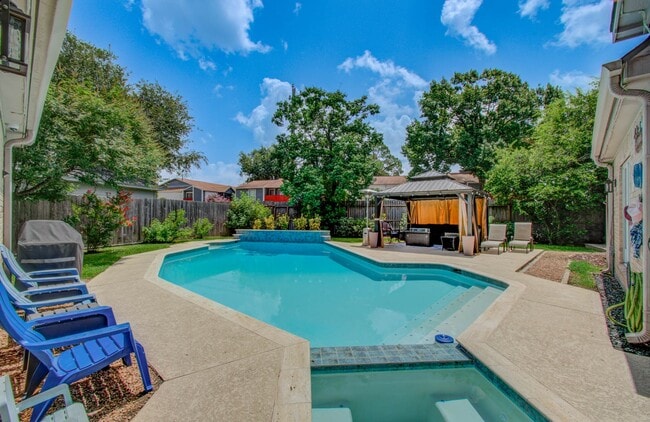 Primary Photo - 11311 Chevy Chase Dr