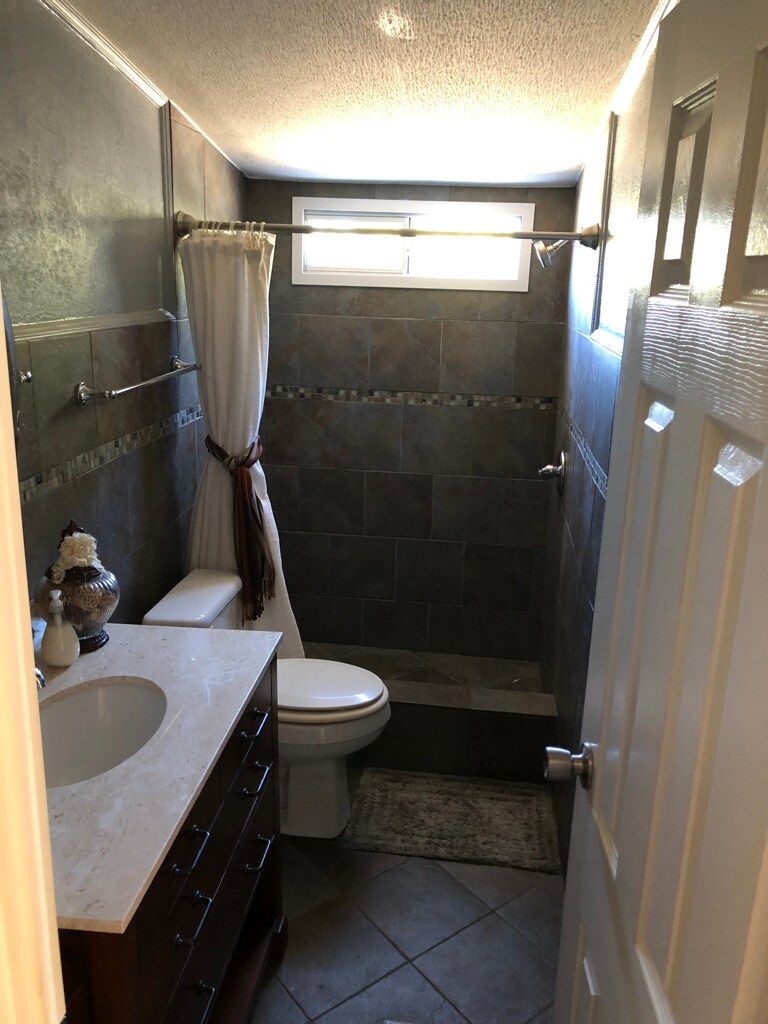 #2 Restroom - 419 Kings Dr